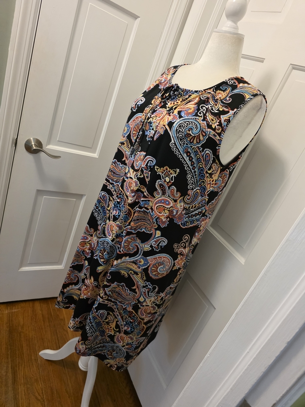 Avenue Black Paisley Print Sleeveless Knit Dress Size 18/20, Casual, Colorful - Picture 3 of 10